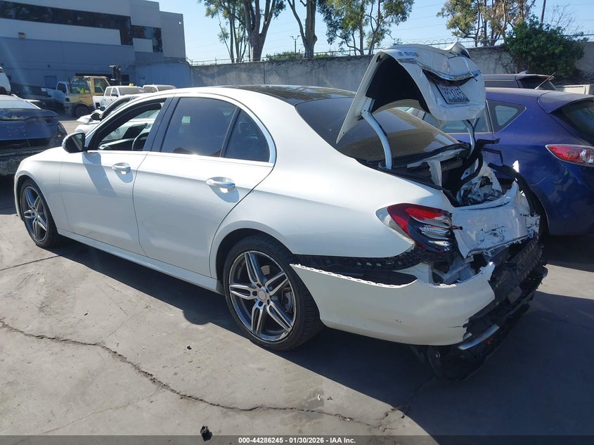 2017 Mercedes-Benz E 300