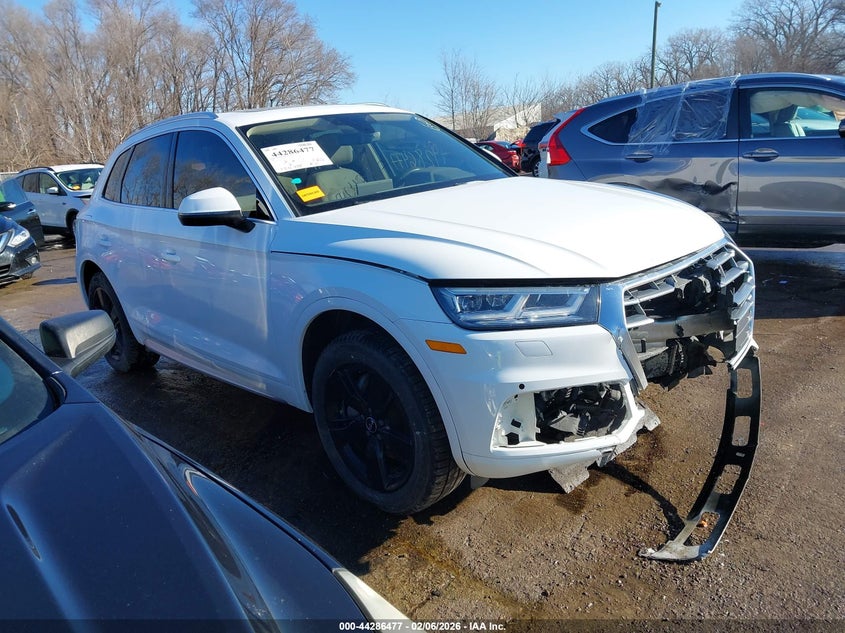 Vin: wa1bnafy0j2120037, lot: 44782813, audi q5 2.0t premium 2018 img_1