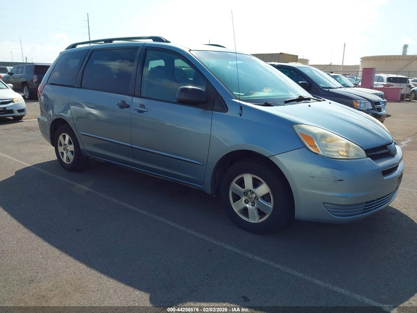 2005 Toyota Sienna Le