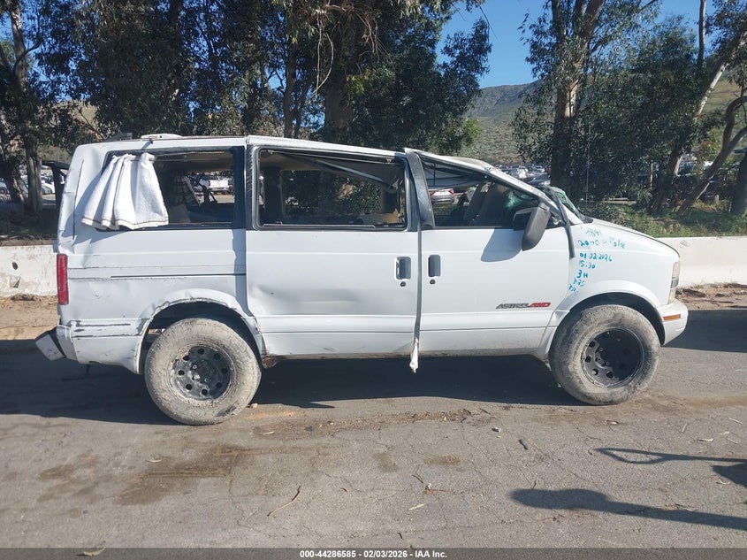 2000 Chevrolet Astro VIN: 1GNEL19W9YB169841 Lot: 44286585