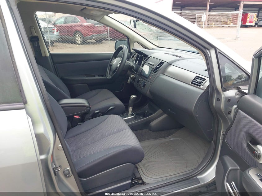 2009 Nissan Versa 1.8Sl