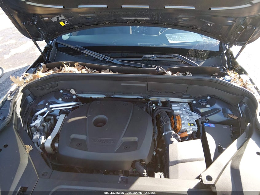 VIN YV4H60PE4S1333492 2025 VOLVO XC90 PLUG-IN HYBRID T8 PLUS 7-SEATER