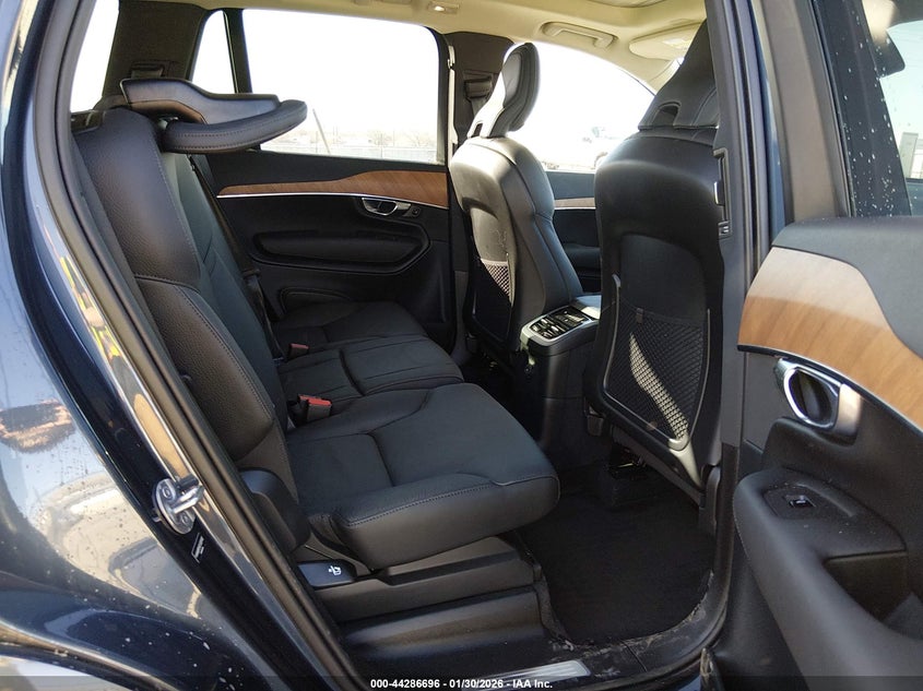 VIN YV4H60PE4S1333492 2025 VOLVO XC90 PLUG-IN HYBRID T8 PLUS 7-SEATER