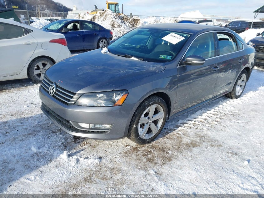 2015 Volkswagen Passat 1.8T Limited Edition
