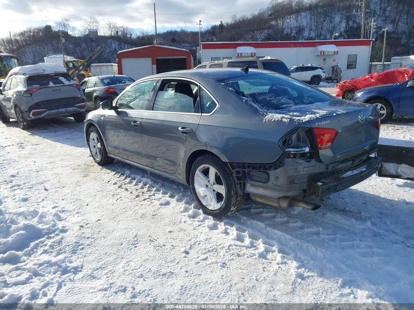 2015 Volkswagen Passat 1.8T Limited Edition