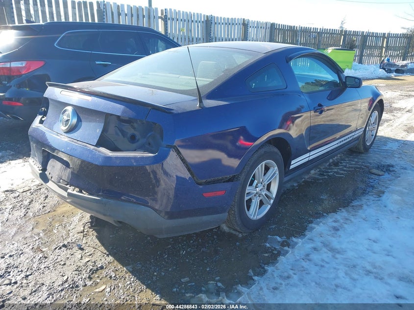 2012 Ford Mustang V6