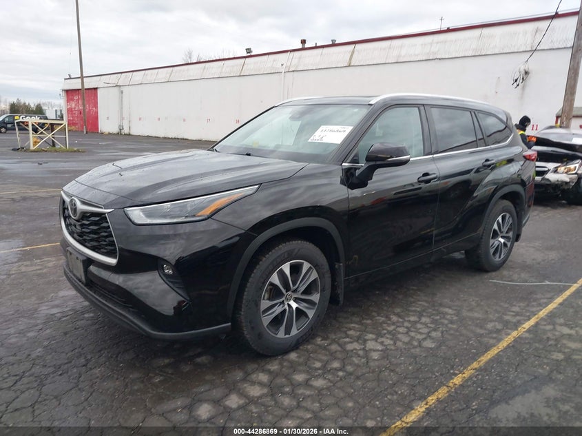 2021 Toyota Highlander Xle
