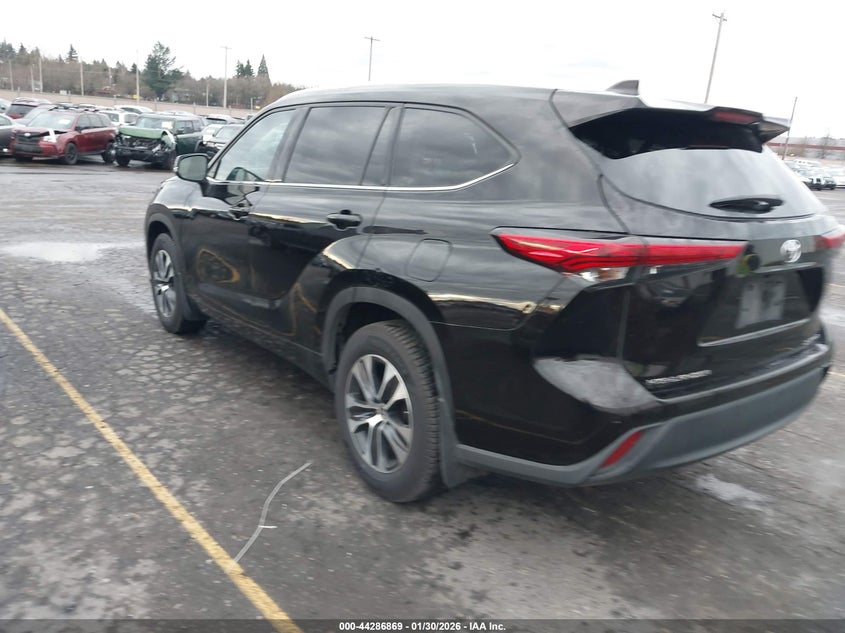 2021 Toyota Highlander Xle