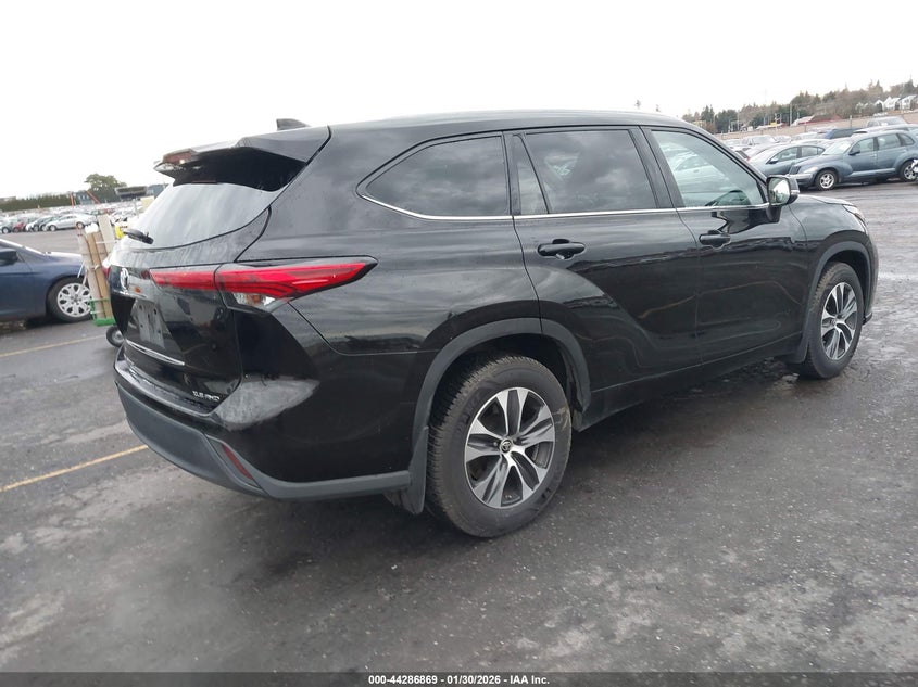 2021 Toyota Highlander Xle