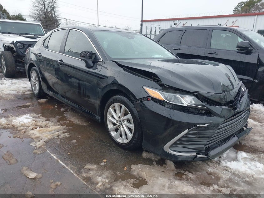 2023 Toyota Camry Le