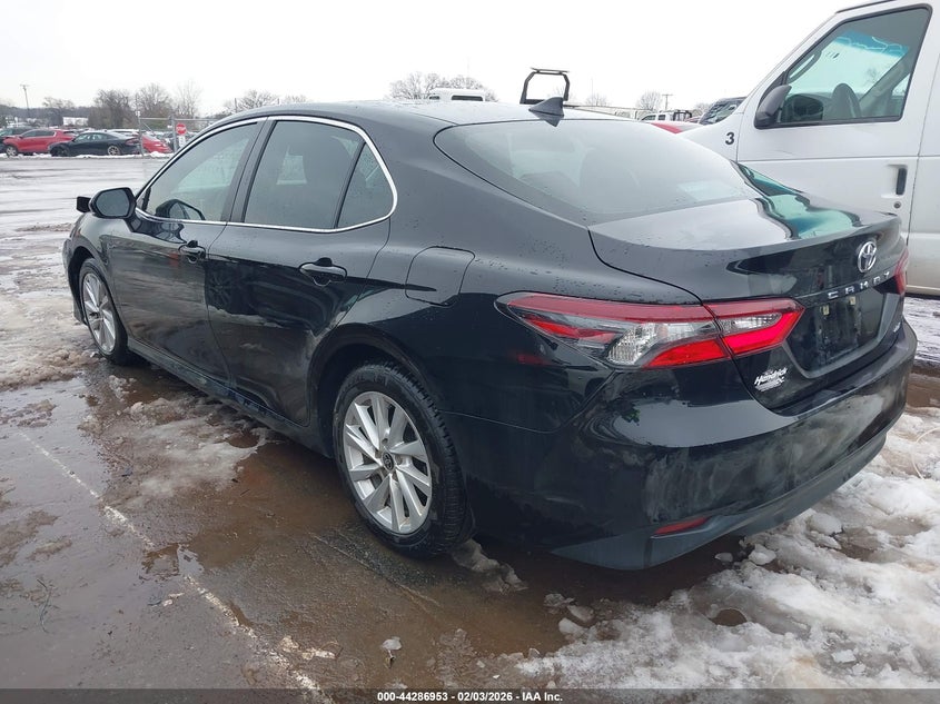 2023 Toyota Camry Le