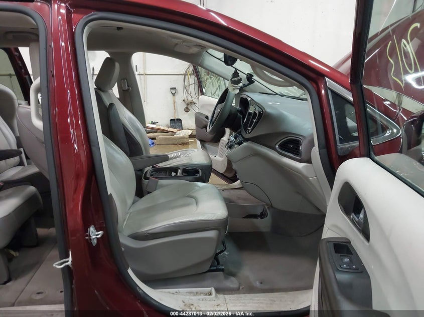2019 Chrysler Pacifica Touring L