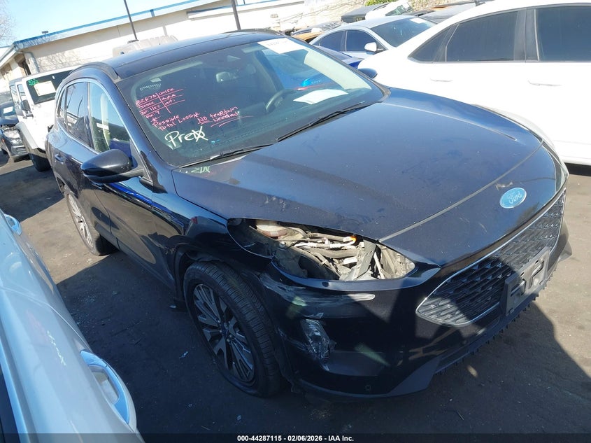 2020 Ford Escape Titanium