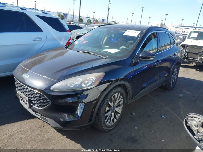 2020 Ford Escape Titanium