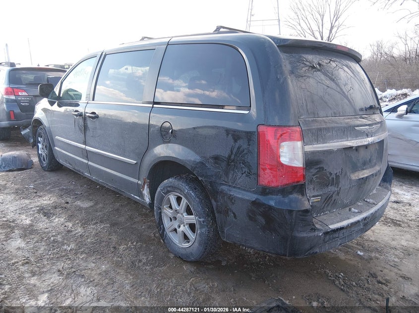 2013 Chrysler Town & Country Touring