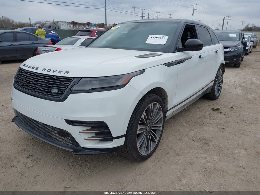 2025 Land Rover Range Rover Velar P250 Dynamic Se