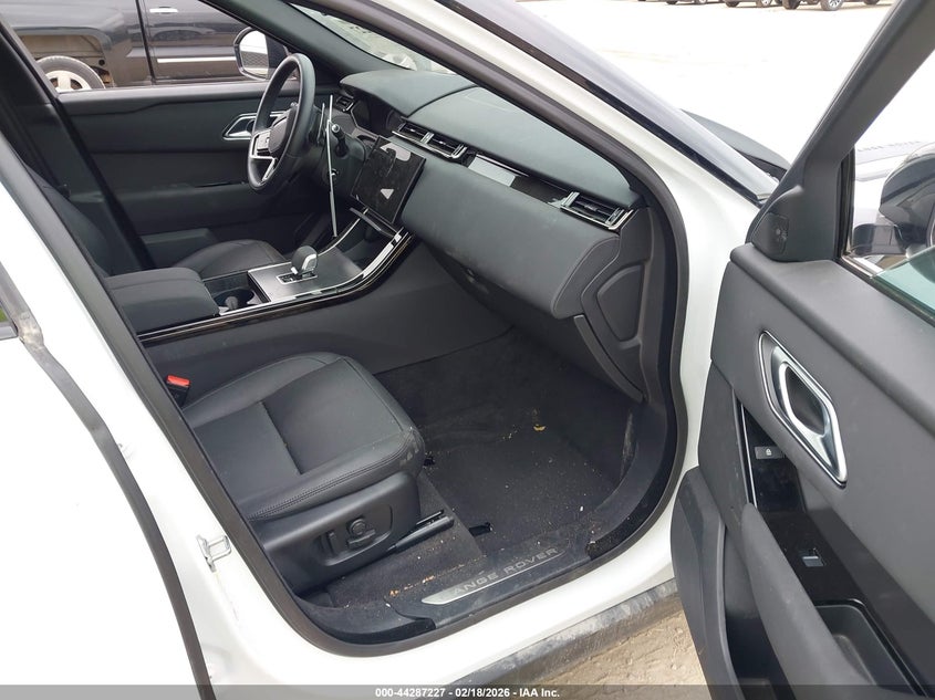 2025 Land Rover Range Rover Velar P250 Dynamic Se