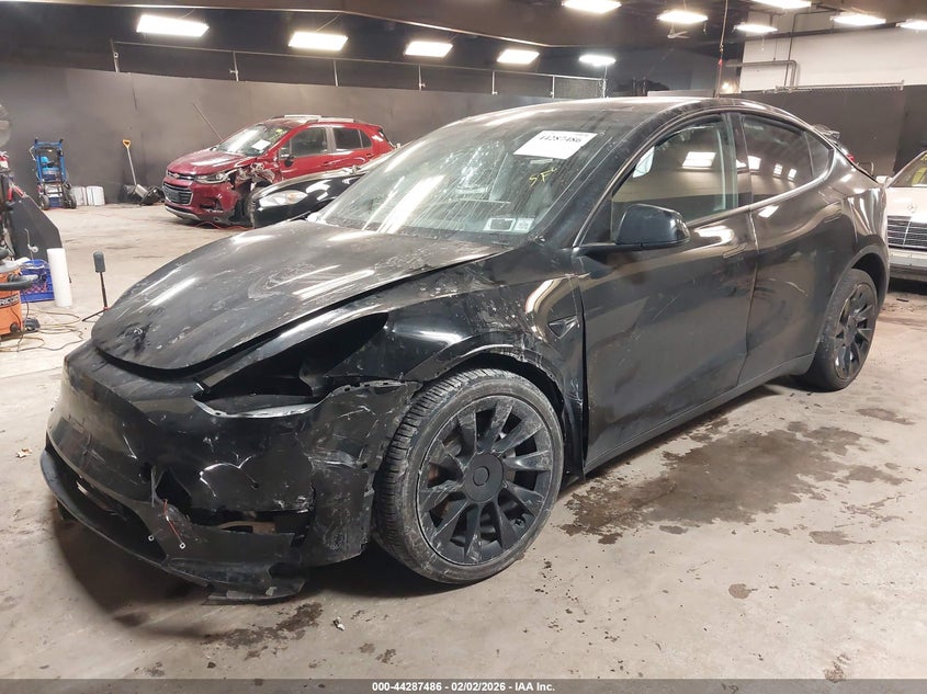 2022 Tesla Model Y Long Range Dual Motor All-Wheel Drive