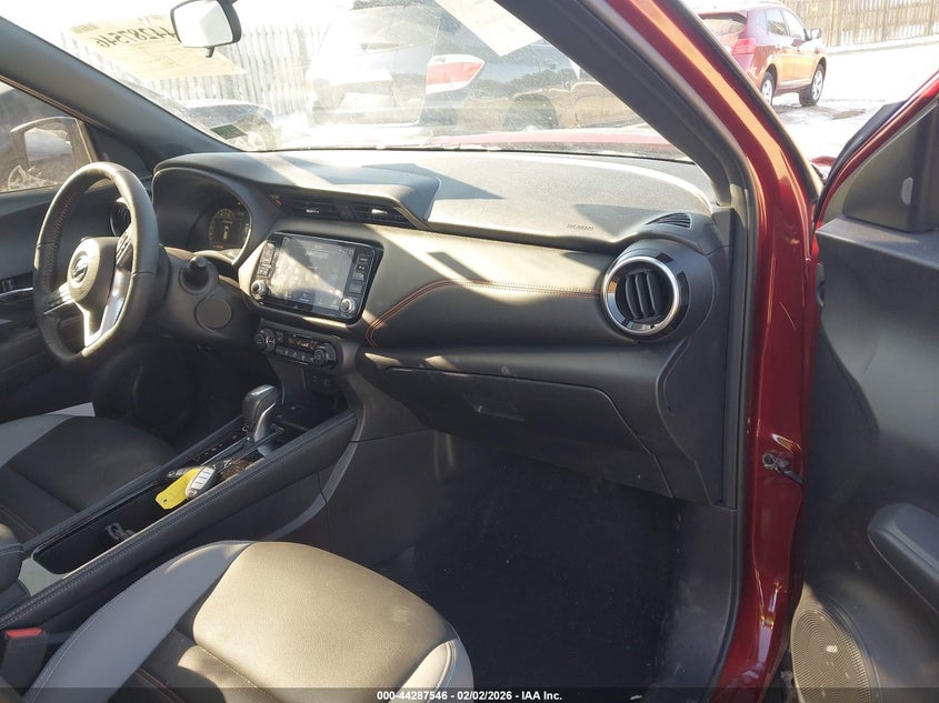 2021 Nissan Kicks Sr Xtronic Cvt