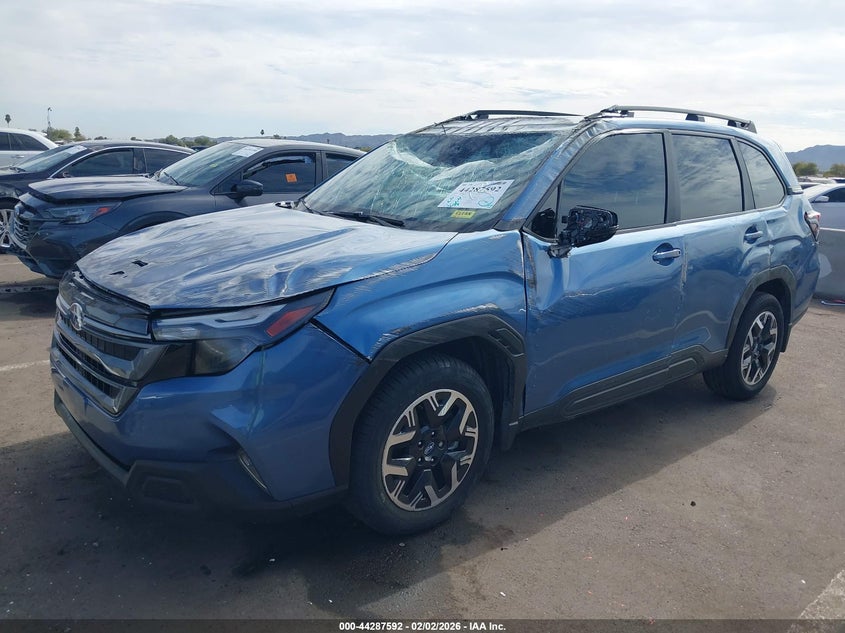 2025 Subaru Forester Premium