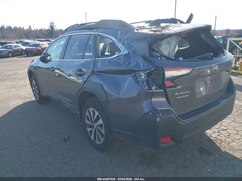 2025 Subaru Outback Premium