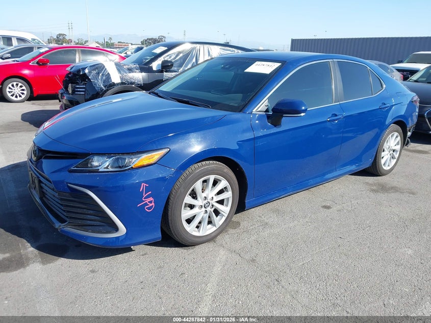 2023 Toyota Camry Le