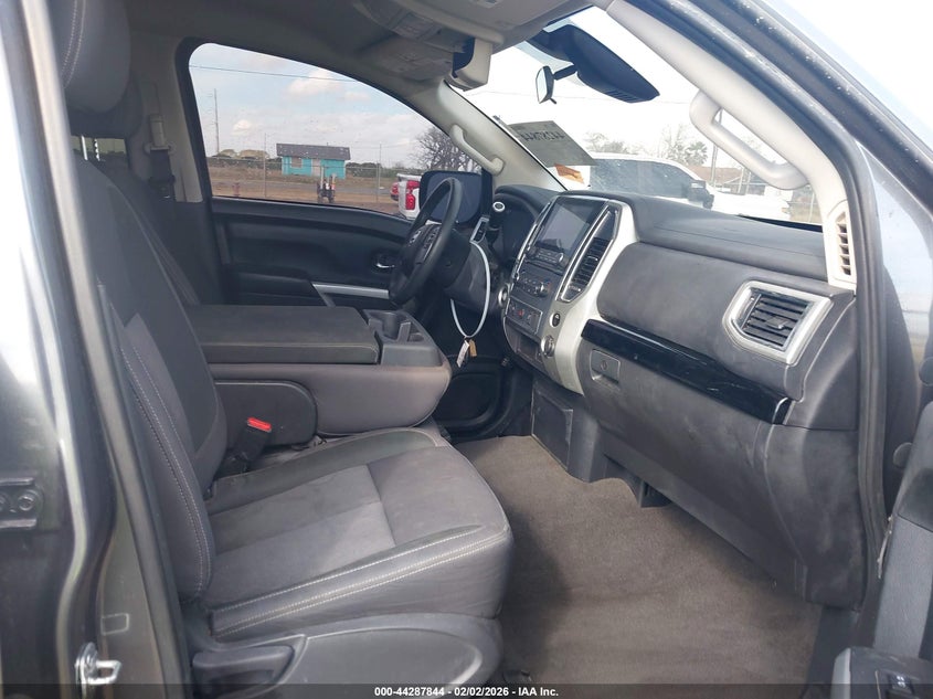 2021 Nissan Titan Sv 4X2