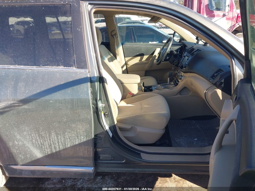 2013 Toyota Highlander Base Plus V6