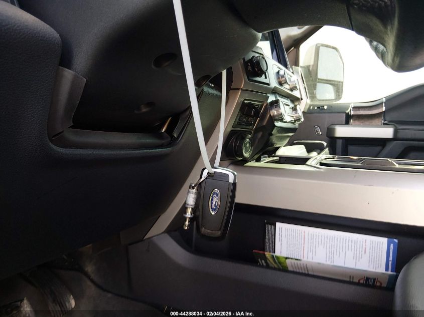 2022 Ford F-350 Lariat VIN: 1FT8W3BT2NED32154 Lot: 44288034