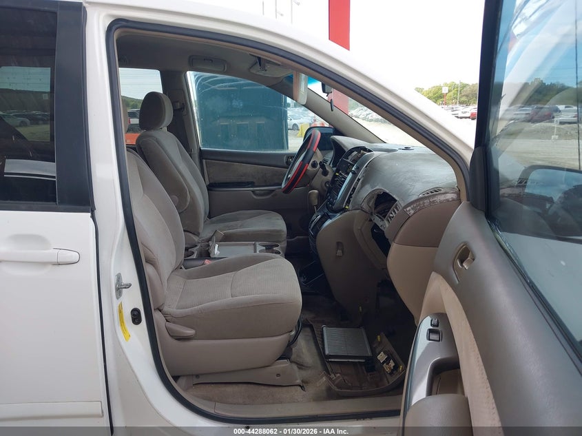 2008 Toyota Sienna Le