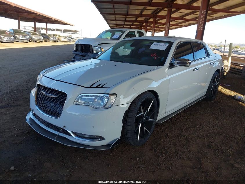 2018 Chrysler 300 Limited