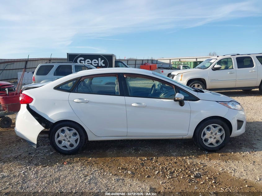 2013 Ford Fiesta Se VIN: 3FADP4BJ0DM123123 Lot: 44288104