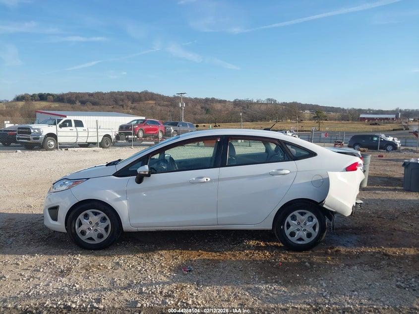 2013 Ford Fiesta Se VIN: 3FADP4BJ0DM123123 Lot: 44288104