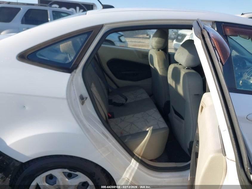 2013 Ford Fiesta Se VIN: 3FADP4BJ0DM123123 Lot: 44288104