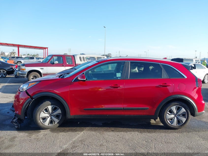 VIN KNDCC3LC8K5326923 2019 KIA NIRO EX