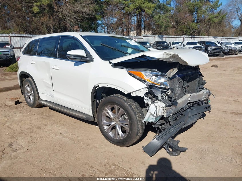 2015 Toyota Highlander Le Plus V6