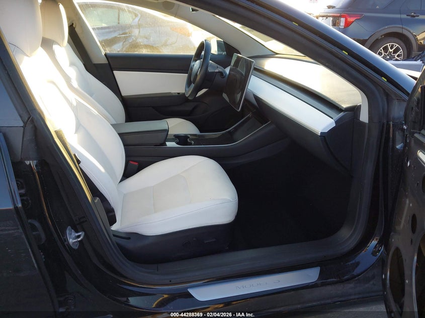 VIN 5YJ3E1EB5KF192406 2019 TESLA MODEL 3 LONG RANGE/PERFORMANCE