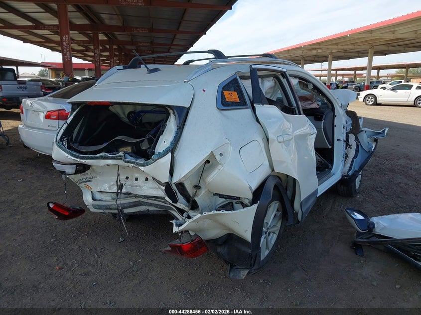 Vin: jn1bj1cp2kw233109, lot: 44784792, nissan rogue sport sv 20194