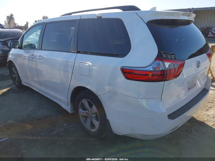 2020 Toyota Sienna Le