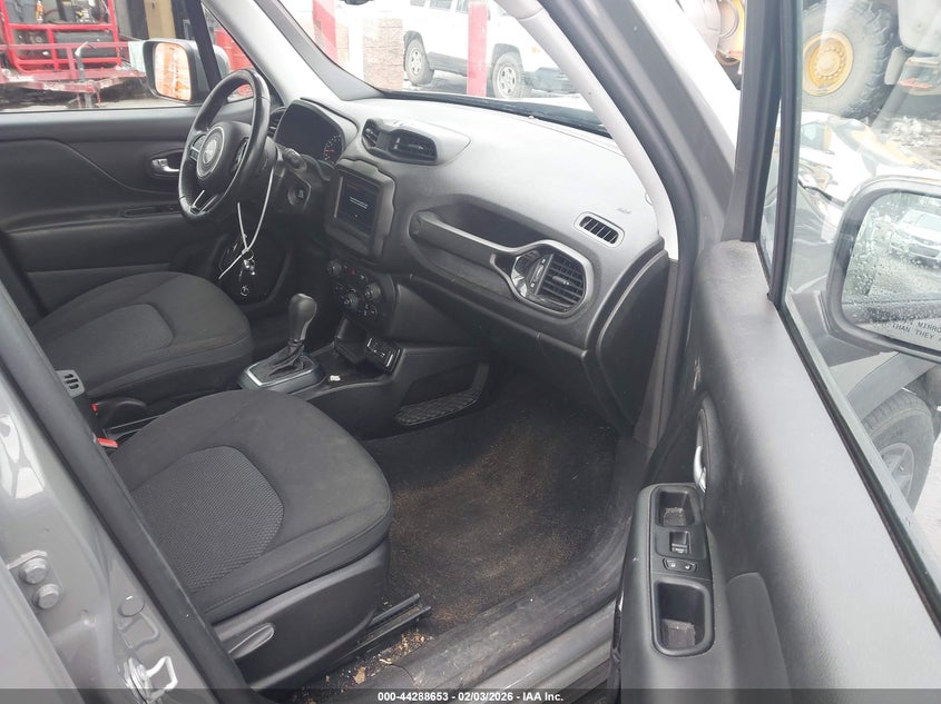 2020 Jeep Renegade Altitude Fwd