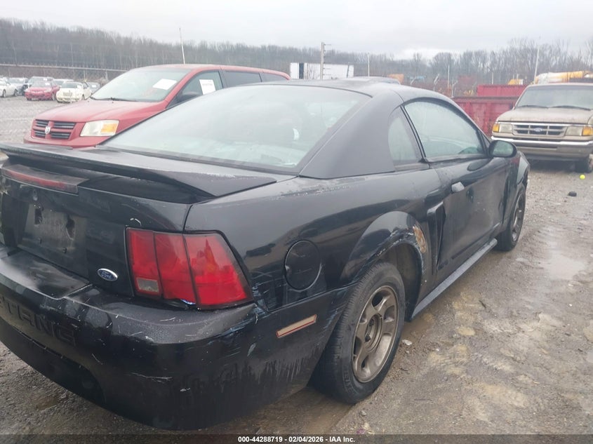 2000 Ford Mustang
