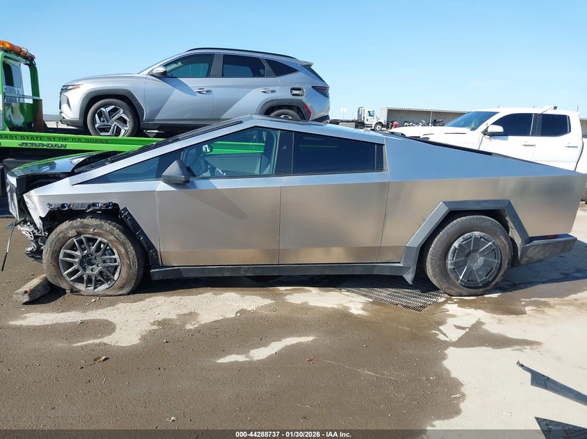 2025 Tesla Cybertruck All-Wheel Drive VIN: 7G2CEHED0SA059251 Lot: 44288737