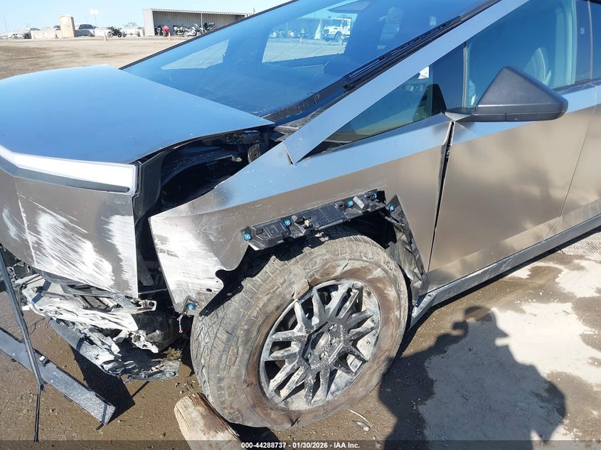 2025 Tesla Cybertruck All-Wheel Drive VIN: 7G2CEHED0SA059251 Lot: 44288737