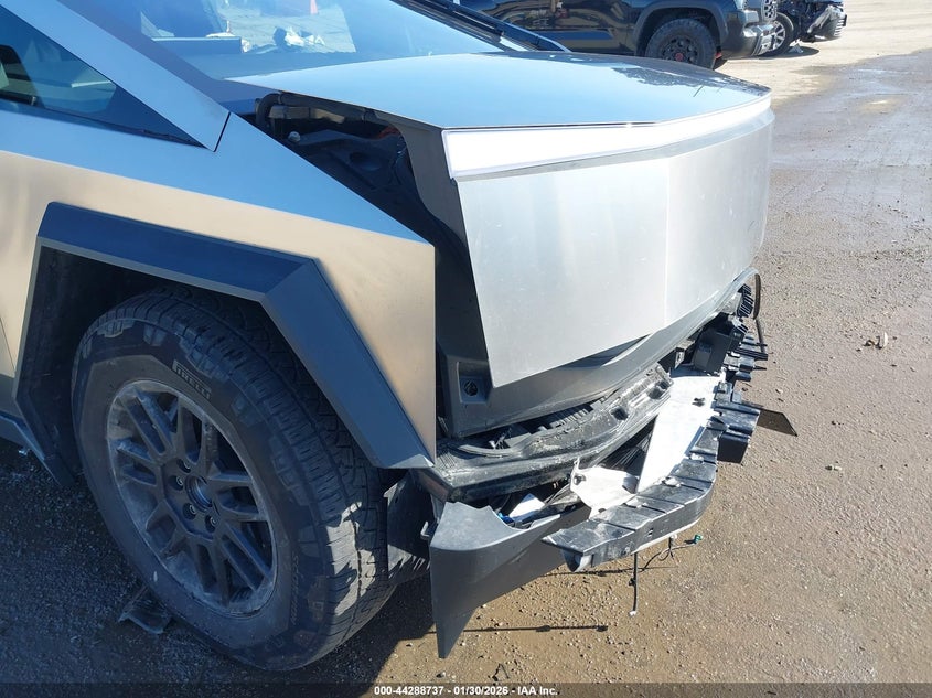 2025 Tesla Cybertruck All-Wheel Drive VIN: 7G2CEHED0SA059251 Lot: 44288737