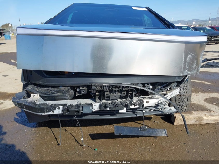 2025 Tesla Cybertruck All-Wheel Drive VIN: 7G2CEHED0SA059251 Lot: 44288737