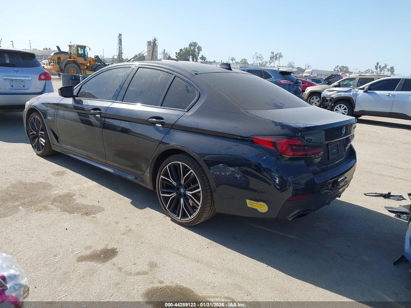 2022 BMW 530E