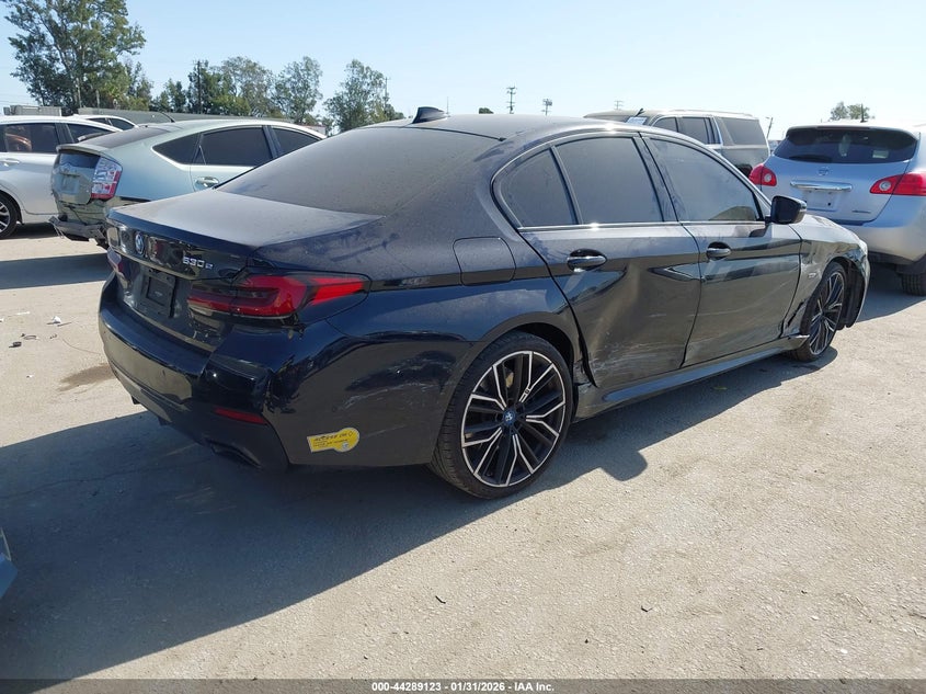 2022 BMW 530E