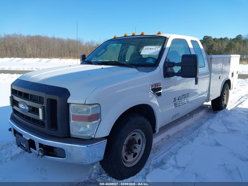 2010 Ford F-350 Chassis Lariat/Xl/Xlt