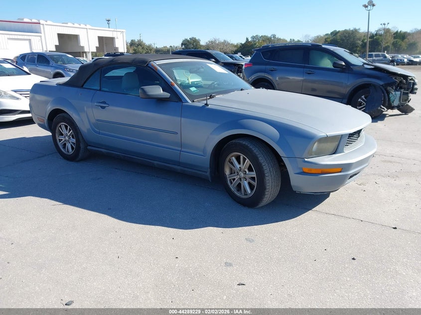2007 Ford Mustang V6 Deluxe/V6 Premium