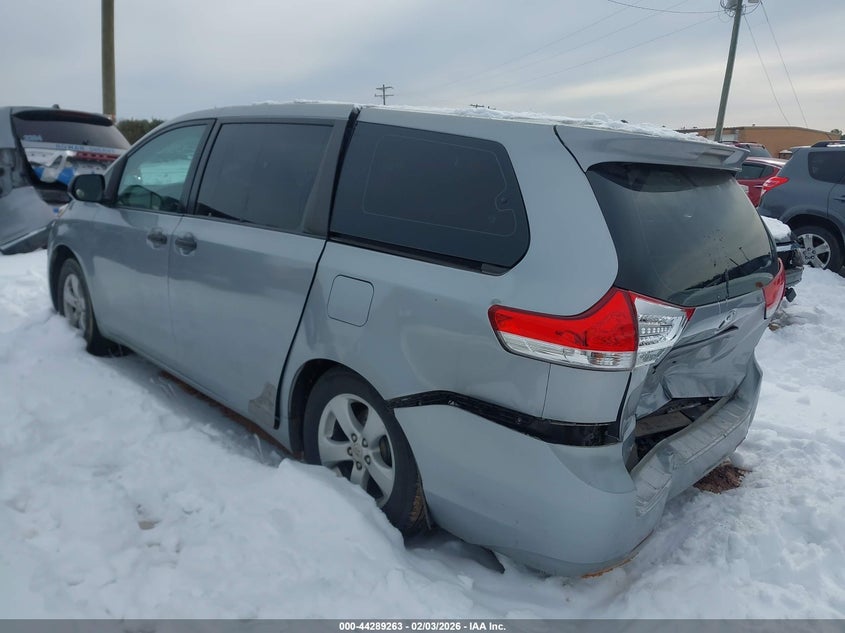 2011 Toyota Sienna Base V6